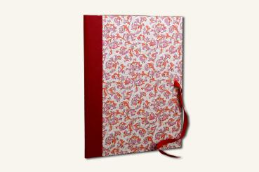 Sammelmappe in rot und gold mit floralem Design